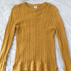 Pale Yellow Fitted Sweater